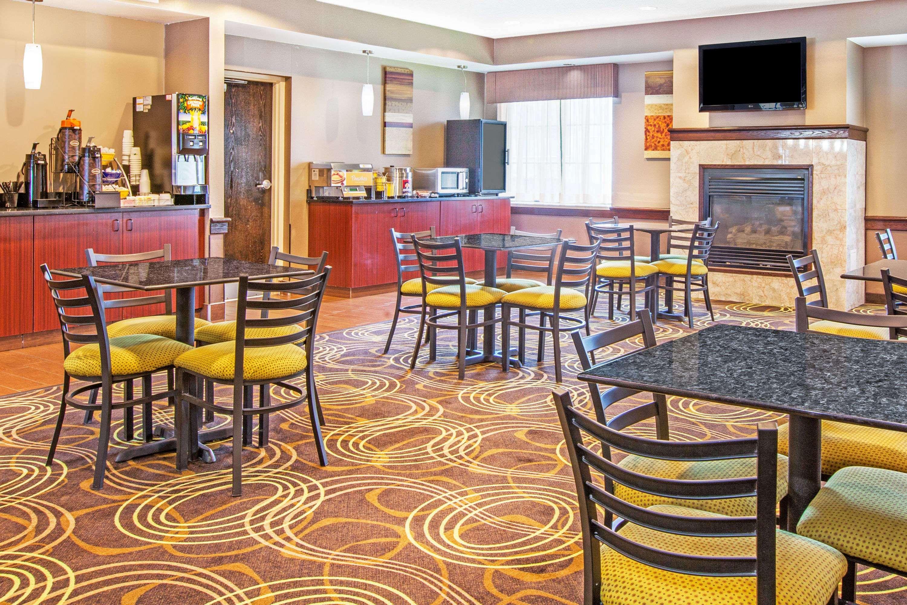 Days Inn By Wyndham Brewerton/ Syracuse Near Oneida Lake Extérieur photo