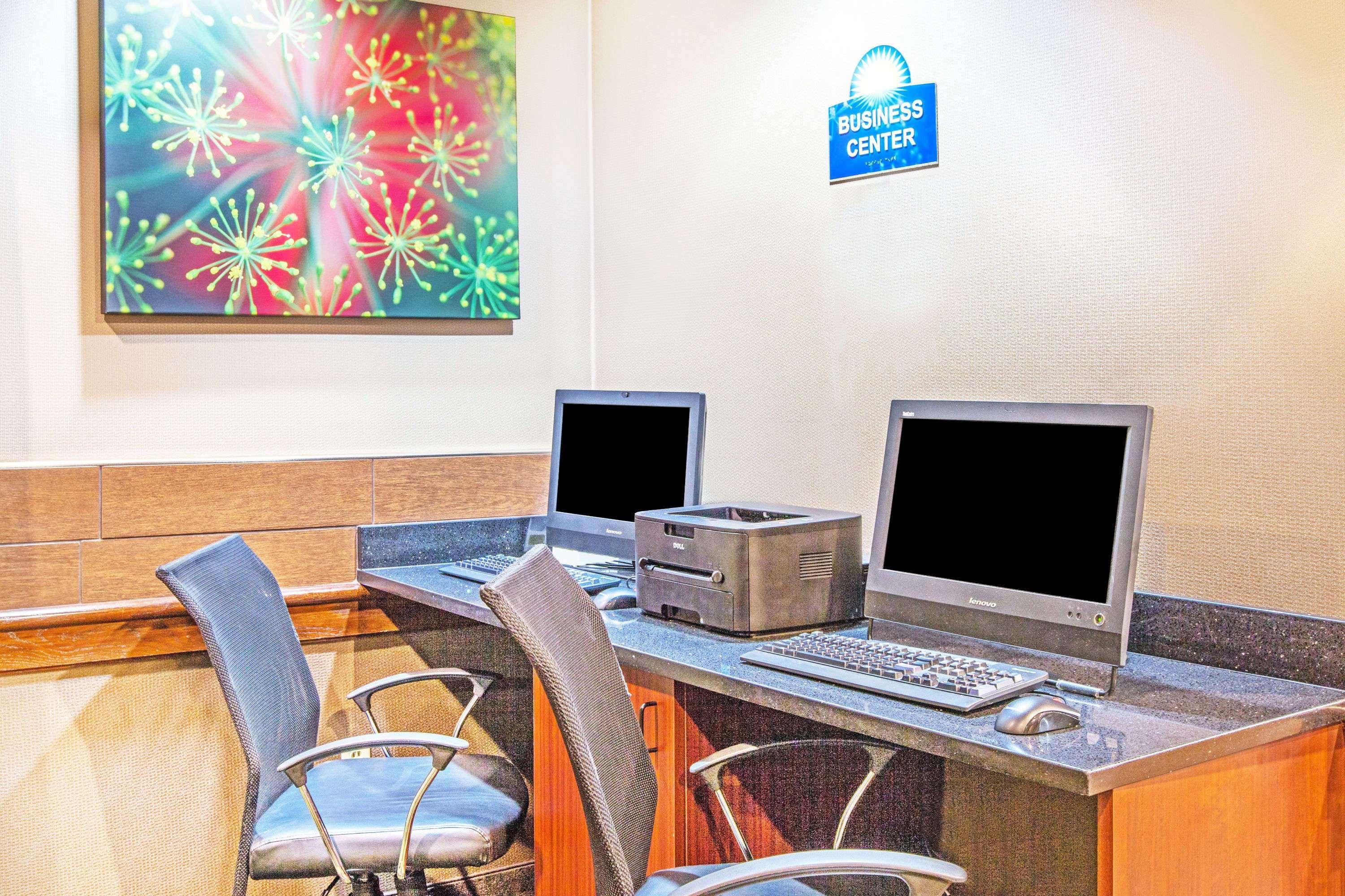 Days Inn By Wyndham Brewerton/ Syracuse Near Oneida Lake Extérieur photo
