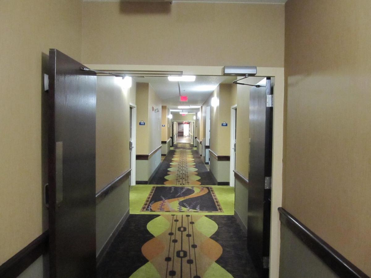 Days Inn By Wyndham Brewerton/ Syracuse Near Oneida Lake Extérieur photo